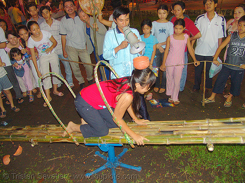 game of skill - city fair - kids (saigon) - vietnam, children, city fair, game of skill, games, kids, night, playing