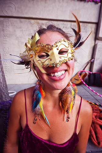 golden carnical mask, carnival mask, golden mask, savanna, woman