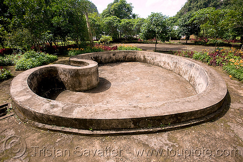 heart-shape pool (laos), bassin, concrete, dry, empty, pool, viang xai