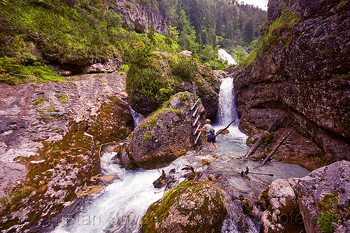 hiking to quellen buchweißbach near saalfelden (austria), austria, austrian alps, boulders, creek, hiking, ladders, mountain river, mountains, quellen buchweißbach, rock, saalfelden, susi, via ferrata, wading, woman