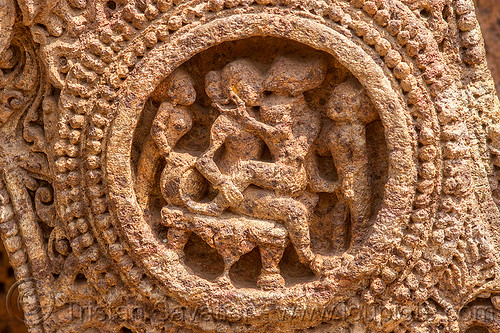 hindu erotic stone carved medalion - konark sun temple (india), erotic sculptures, erotic stone carving, hindu temple, hinduism, konark sun temple, maithuna