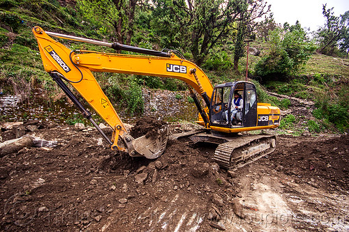 jcb excavator clearing a landslide (india), at work, excavator, jcb, js200, js200hd, man, road construction, roadwork, worker, working