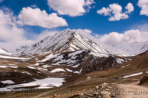 khardungla pass - ladakh (india), khardung la pass, ladakh, landscape, mountain pass, mountains, snow patches