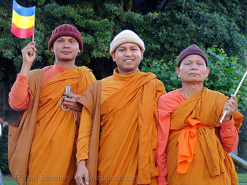 khmer-krom buddhist monks in street demonstration (civic center, san francisco), bhagwa, buddhist monks, demonstration, khmer kampuchea-krom federation, khmer kampuchea-krom flag, khmer krom, khmers, kho-me, kkf, orange, protest, rally, saffron color