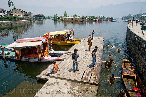 kids bathing in lake - srinagar - kashmir, bath, bathing, children, kashmir, kid, lake, mooring, pier, small boats, srinagar, swimming, taxi-boats, wading, سِرېنَگَر, شرینگر, श्रीनगर