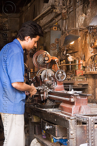 lathe operator - machine shop, delhi, machine shop, machine tools, man, mechanical workshop, metal lathe, mohd. yusuf & sons, operating, operator, running, turning, worker, working