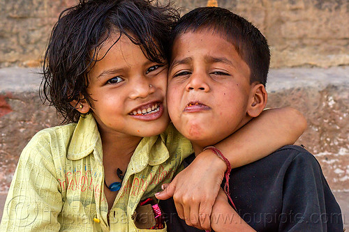 little girl hugging her brother (india), boy, brother, children, earring, hug, hugging, kids, little girl, nose piercing, nostril piercing, playing, siblings, varanasi