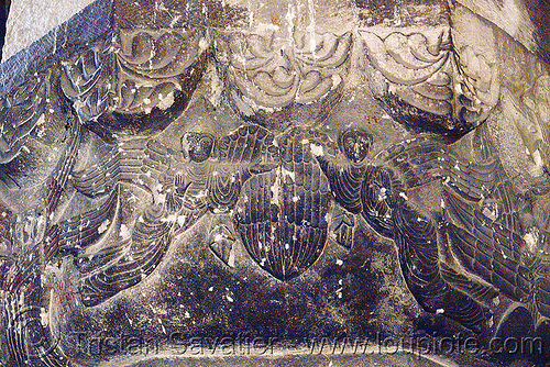 low-relief of angels surrounded by seraphim - oshki monastery - georgian church ruin (turkey country), angels, byzantine, detail, georgian church ruins, low-relief, orthodox christian, oshki monastery, öşk, öşkvank