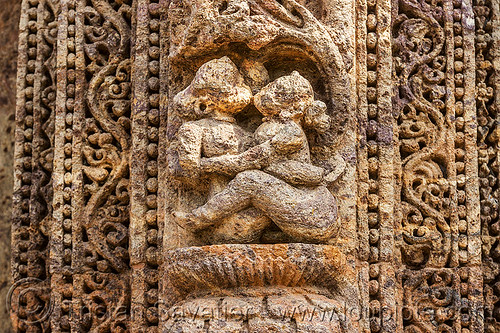maithuna - erotic sculpture of couple sitting - konark sun temple (india), erotic sculptures, erotic stone carving, hindu temple, hinduism, konark sun temple, maithuna