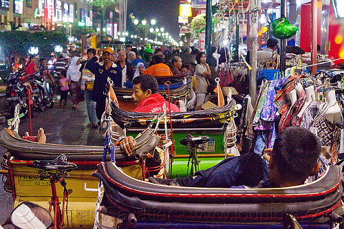malioboro street (jogja), becaks, cycle rickshaws, malioboro, night