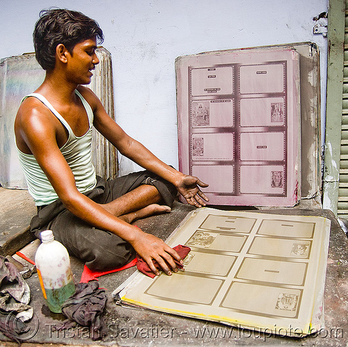 man cleaning an offset printing plate (india), delhi, jayyed press, man, offset printing machine, print shop, printing shop, worker, working