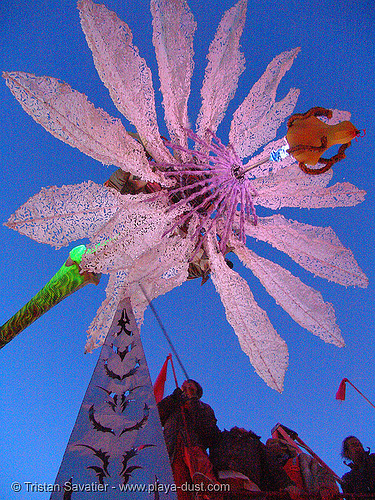 miracle grow by patrick shearn and al - burning man 2005, angel of the apocalypse, art car, burning man art cars, giant flower, miracle grow, mutant vehicles