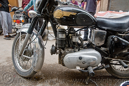 motorcycle with diesel engine - royal enfield taurus, 325cc, bullet, diesel engine, diesel motorcycle, royal enfield taurus