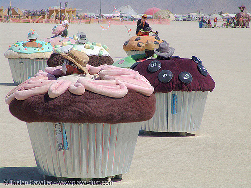 motorized cupcakes - burning man 2005, cakes, cars, cup, muffins, west coast cupcakes