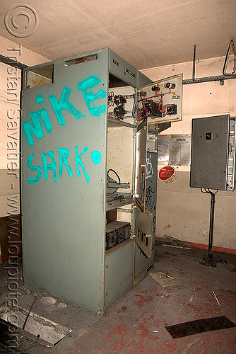 nike sarko graffiti - nique sarkosy - abandoned electrical equipment, electric, electrical closet, graffiti, nike sarko, tag, trespassing