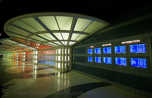 o'hare light tunnel - chicago o'hare international airport - information screens, airport lobby, chicago, information screens, light tunnel, light wall, monitors, o'hare, ord