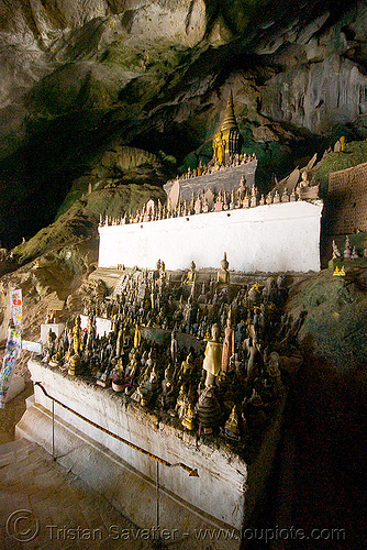 old damaged buddha statues - lower pak ou cave near luang prabang (laos), buddha images, buddha statues, buddhism, damaged, luang prabang, old, pak ou caves temples, sculpture, statue