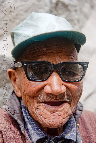 old man with sunglasses - leh (india), cap, ladakh, leh, old man, sunglasses, लेह