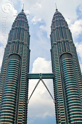 petronas towers - kuala lumpur, architecture, bridge, buildings, high-rise, kuala lumpur, malaysia, petronas towers, skyscrapers, twin towers, walkway