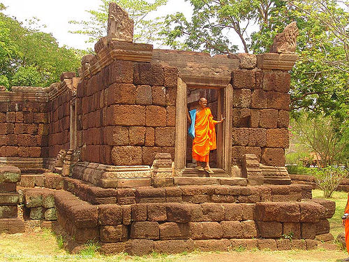 ปราสาทหินพนมรุ้ง - phanom rung festival - thailand, bhagwa, monk, ruins, saffron color, temple, ปราสาทหินพนมรุ้ง