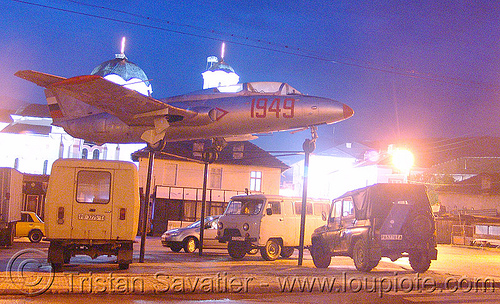 plane-in-batak - aerovodochody l-29 delfin (bulgaria), 1949, aerovodochody, aircraft, batak, delfin, jet, l-29, monument, plane, trainer, българия