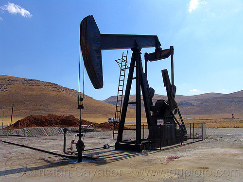 pumpjack crude oil pump - turkish kurdistan (eastern turkey country), crude oil, kurdistan, oil field, pump, pumpjack