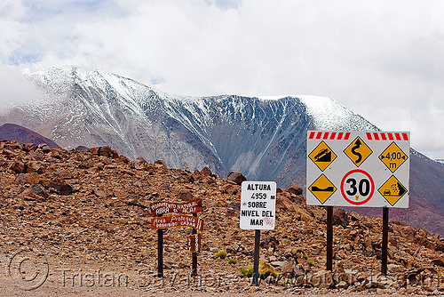 road signs - abra el acay - acay pass (argentina), abra el acay, acay pass, argentina, mountain pass, mountains, noroeste argentino, road signs
