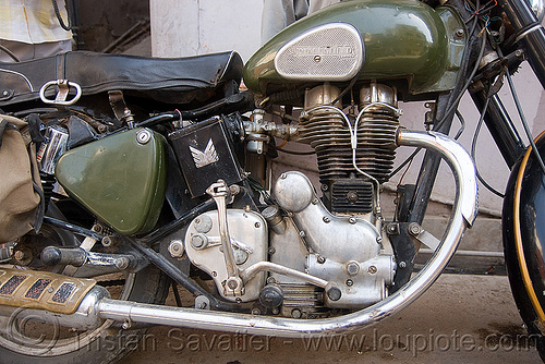 royal enfield motorcycle - "bullet" 350cc, 350cc, engine, motorcycle touring, road, royal enfield bullet, udaipur