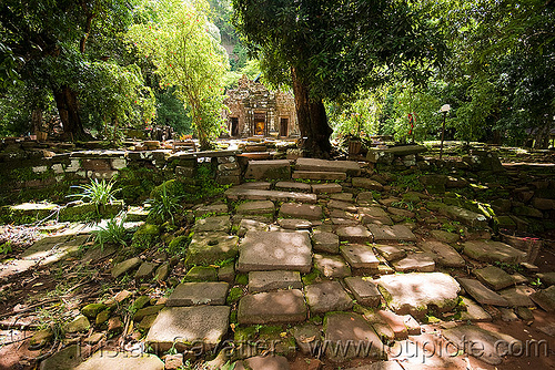 sanctuary (main shrine) - wat phu champasak (laos), goddess, hindu temple, hinduism, khmer temple, main shrine, ruins, sculpture, statue, stone paving, stone slabs, wat phu champasak