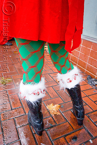 santacon 2009 - santa claus convention (san francisco), aliasgone, boots, christmas, costume, fishnet tights, red, santa claus, santacon, santarchy, stockings, the triple crown, woman