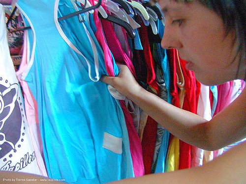 shopping for t-shirts and cloths in bangkok - thailand, bangkok, knock-offs, shopping, t-shirts, woman, บางกอก