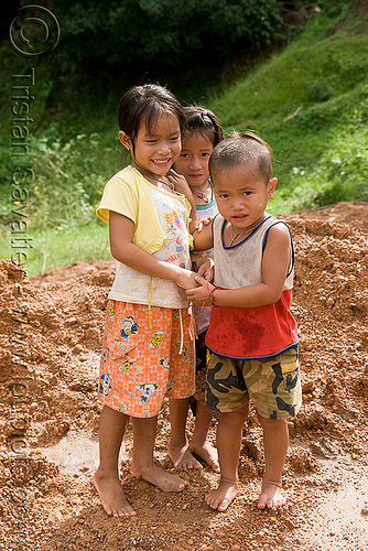 shy kids (laos), boy, children, kids, kong lor, little girl
