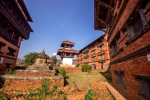 small shrines near nuwakot palace (nepal), nuwakot durbar, saat taale durbar