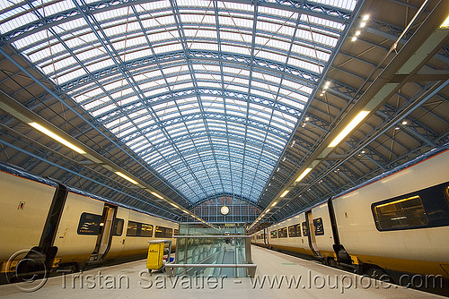 st pancras eurostar train station (london), architecture, eurostar, london, st pancras, steel beams, steel frame, tgv, train station, trains