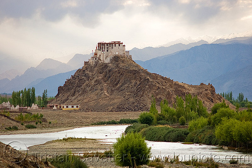 stakna gompa (monastery) - leh valley - ladakh (india), hill, ladakh, landscape, leh valley, mountain river, mountains, stakna gompa, tibetan monastery