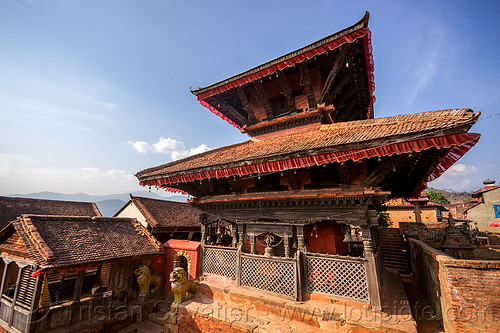 temple in nuwakot (nepal), nuwakot durbar, saat taale durbar