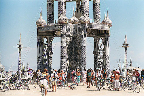 temple of honor by david best - burning man 2003, burning man temple, david best, temple of honor