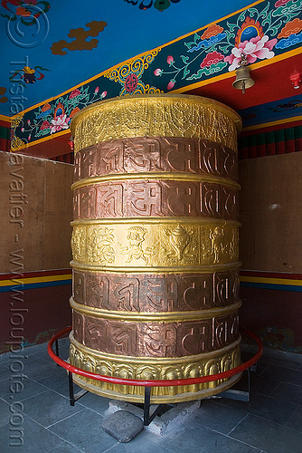 tibetan prayer wheel, keylong, ladakh, prayer mill, prayer wheel, tibetan