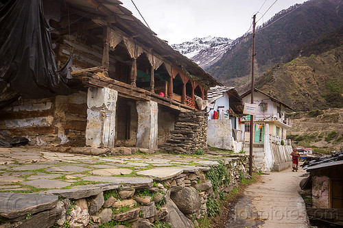 traditional house in himalayan mountain village (india), houses, janki chatti, mountains, village