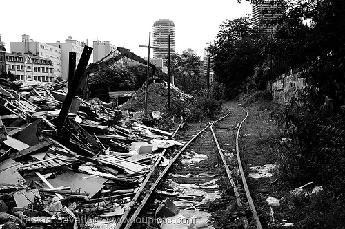 trash dump - petite ceinture - abandoned railway (paris, france), dump, garbage, railroad tracks, railway tracks, trash, trespassing