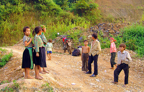 tribe kids - vietnam, 125cc, children, hill tribes, indigenous, kids, minsk motorcycle, road, минск 125, мотоциклы