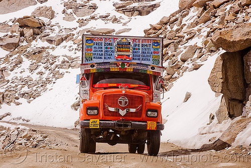 truck - khardungla pass - ladakh (india), khardung la pass, ladakh, lorry, mountain pass, mountains, road, snow patches, tata motors, truck