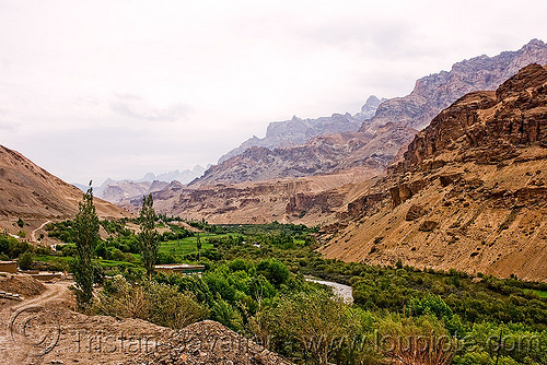 valley between mulbek and kargil - leh to srinagar road - kashmir, kashmir, ladakh, landscape, valley