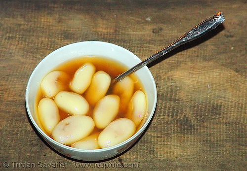 vietnamese dessert - rice balls stuffed with peanuts in ginger sirup, bowl, bảo lạc, dessert, dish, dumplings, ginger syrup, hill tribes, indigenous, spoon, street food
