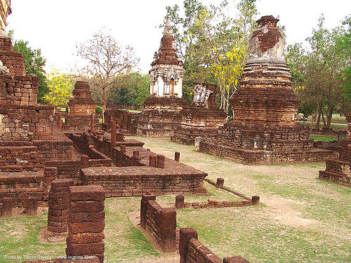 อุทยานประวัติศาสตร์ศรีสัชนาลัย - wat chedi chet thaeo - si satchanalai chaliang historical park, near sukhothai - thailand, ruins, temple, wat chedi chet thaeo, วัดเจดีย์เจ็ดแถว ศรีสัชนาลัย, อุทยานประวัติศาสตร์ศรีสัชนาลัย