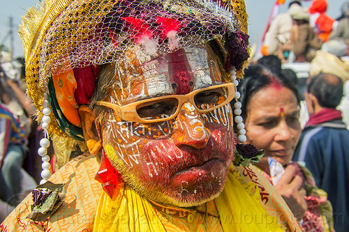 weird guru with face paint - kumbh mela (india), face paint, face painting, glasses, guru, headdress, hindu pilgrimage, hinduism, kumbh maha snan, kumbh mela, makeup, man, mauni amavasya, tilak, tilaka, turban, veil