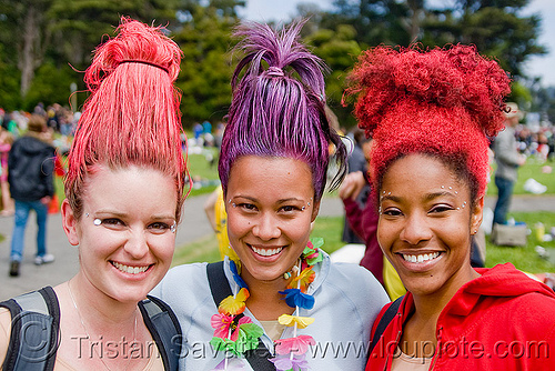 women with troll hair - bay to breaker footrace and street party (san francisco), bay to breakers, colored hair, costume, footrace, purple, red, standing hair, street party, troll costumes, troll hair, trolls, women