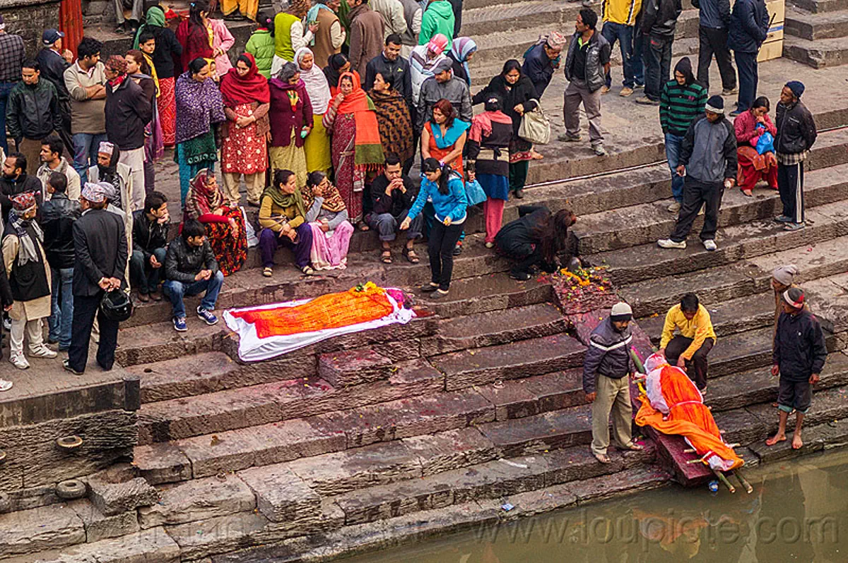 hindu funeral, corpses of the dead on ghat, nepal