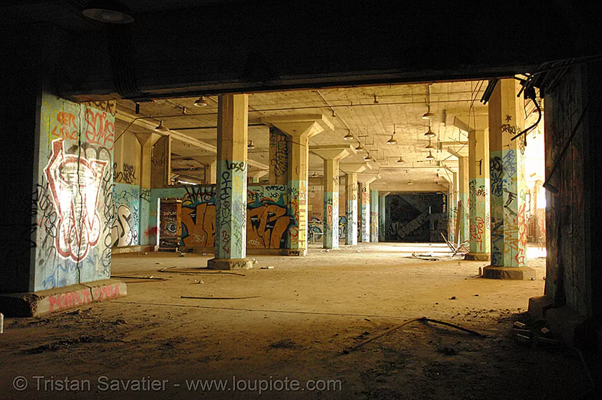 abandoned factory (san francisco), derelict, graffiti, street art, tie's warehouse, trespassing