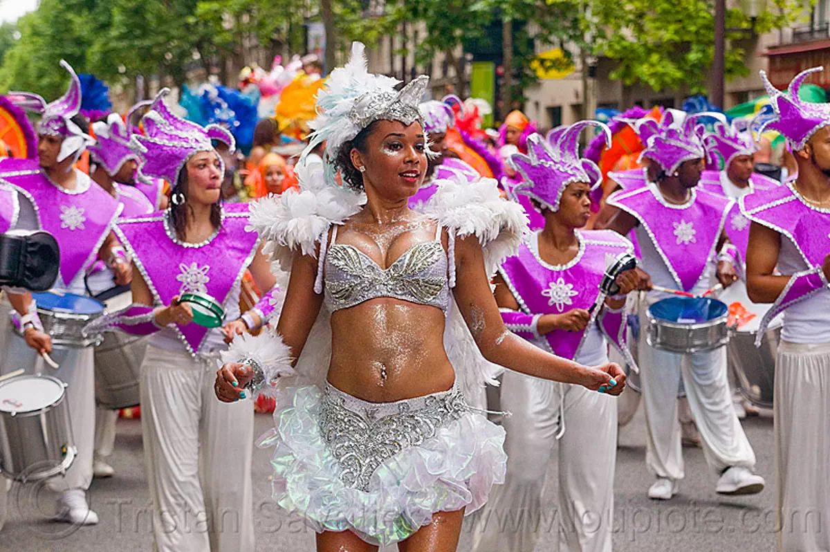 carnaval tropical de paris, brazilian, carnaval tropical, costume, dancing, parade, paris, white feathers, woman